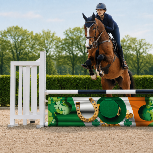 Paard en ruiter springen over Djumpz hindernisdoek Irish met Ierse print