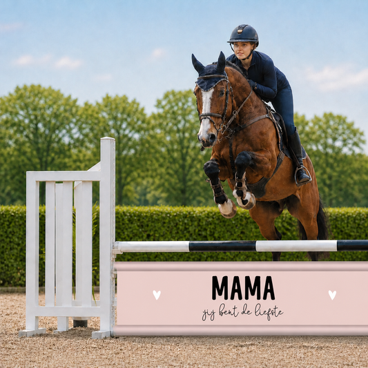Paard en ruiter springen over Djumpz hindernisdoek Moederdag met Mama jij bent de liefste print